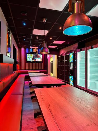 Direktdruck auf Glas für Verkostungsraum